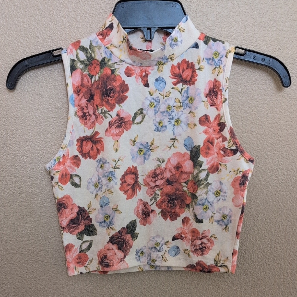 Floral Sleeveless Crop Top - Multicolor